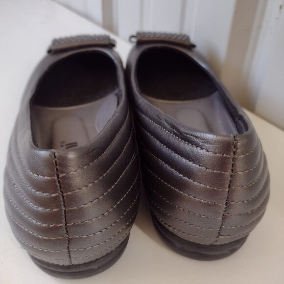 SZ 6 Women's NEW Gray Leather Slip On Shoes By Raffini Grey Footwear - Picture 3 of 5